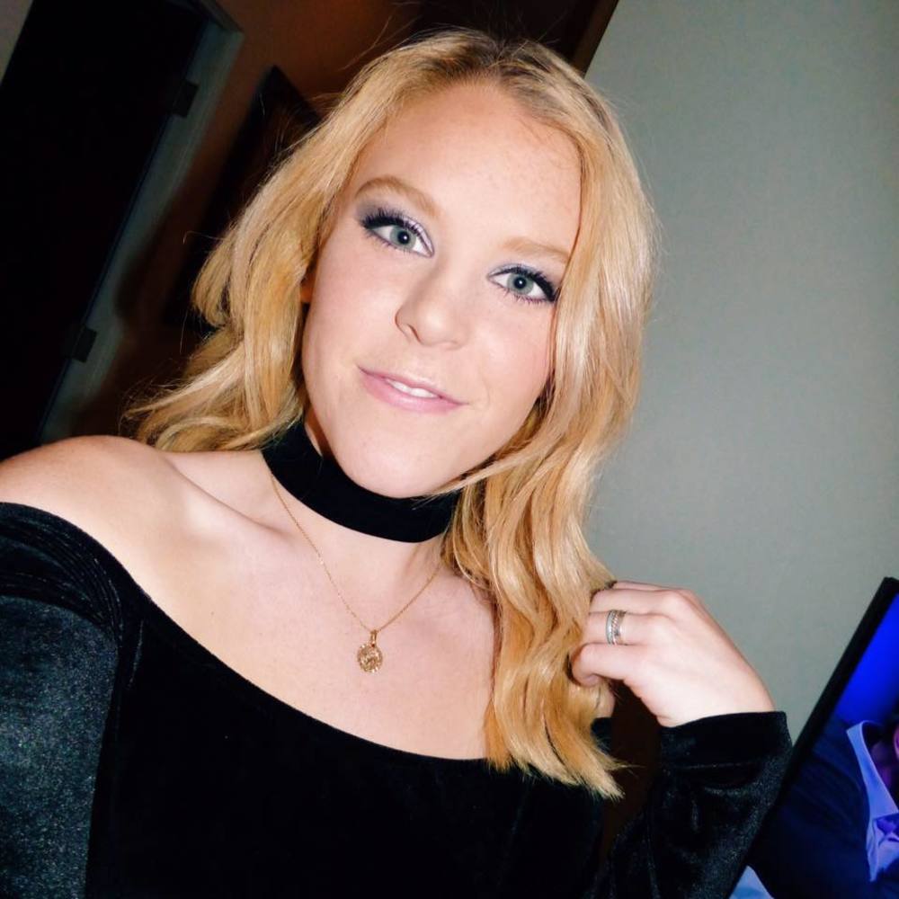 Meet your Posher, Hayley